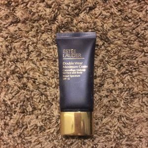 🚫 on hold 🚫 Estée Lauder Double Wear foundation